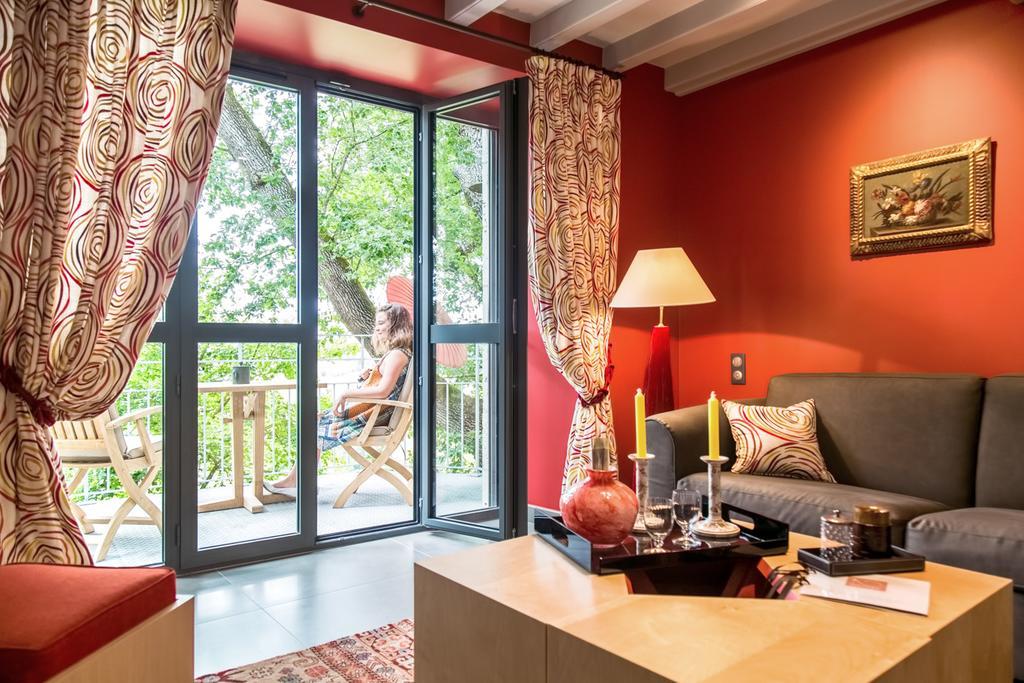 Chambres D'Hotes Domaine De Nazere Avezan Bagian luar foto